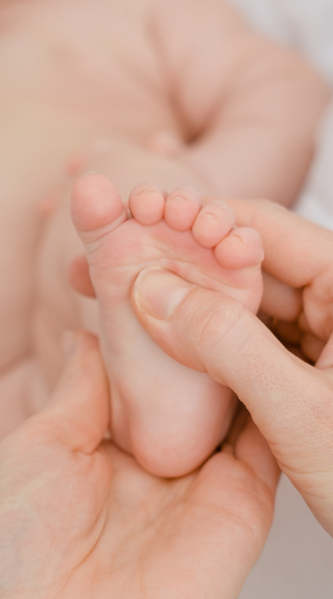 pediatra em Uberaba; pediatra infantil em Uberaba; médica pediatra em Uberaba; consultas de pediatria em Uberaba; puericultura em Uberaba; acompanhamento de crescimento infantil em Uberaba; pediatra para recém-nascidos em Uberaba; pré-natal de pediatria em Uberaba; atendimento domiciliar pediatria em Uberaba; consultas de urgência pediatria em Uberaba; laserterapia infantil em Uberaba; pediatra para bebês em Uberaba; pediatra especializada em desenvolvimento infantil; pediatra particular em Uberaba; saúde infantil em Uberaba